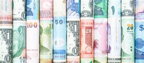 universal currency converter calculator.